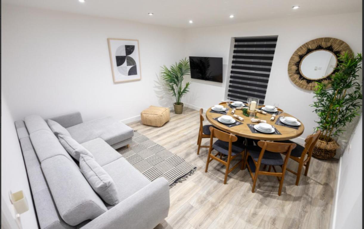 Stylist 2Bd Flat Watford Central Exterior photo